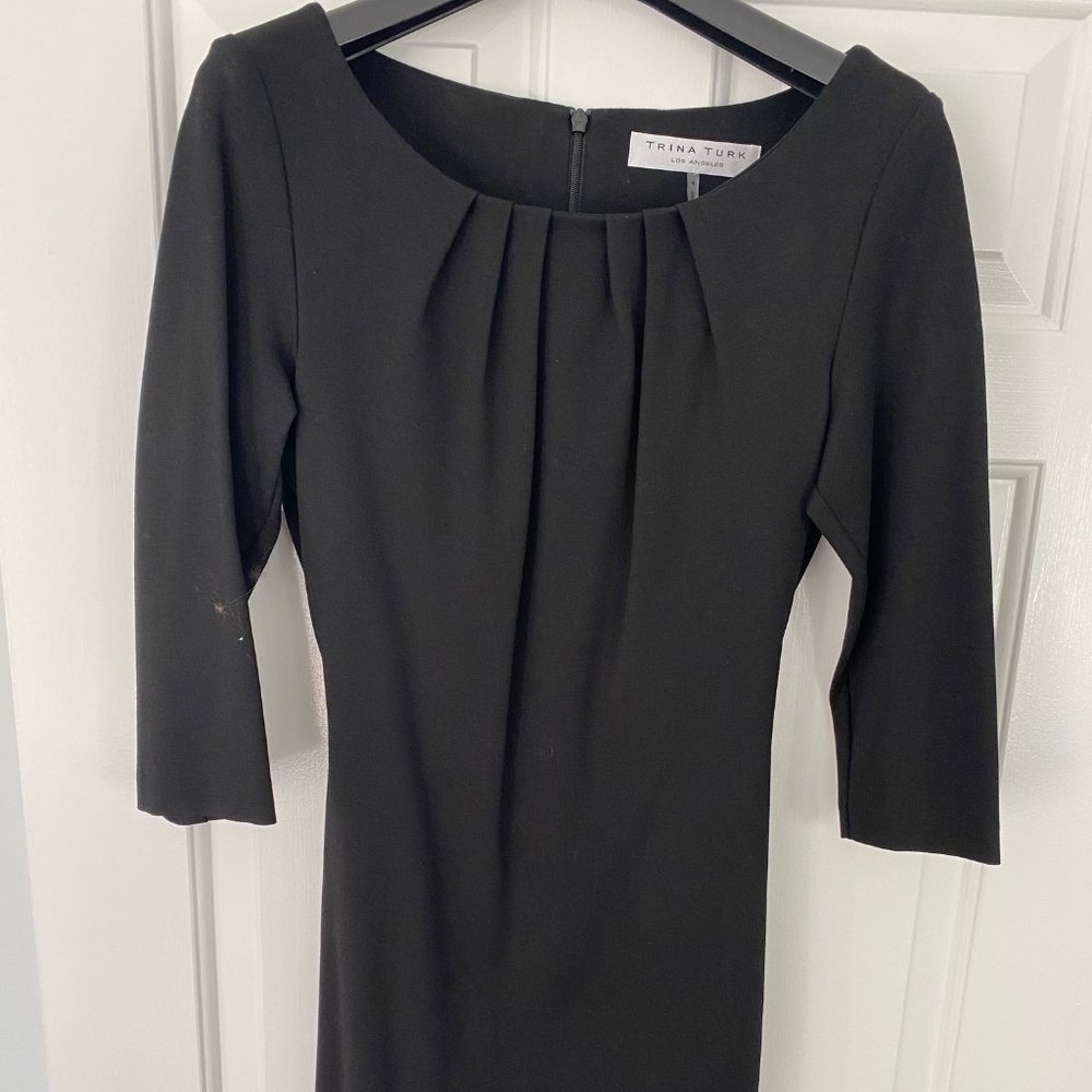 Trina Turk Long Sleeve Black Scoop Neck Knee Length Dress with Belt